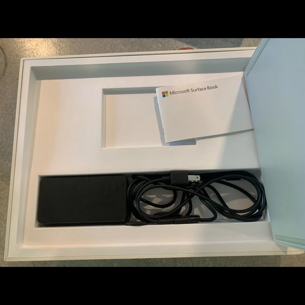 15in microsoft surface book 2 512 gb brand new untouched
